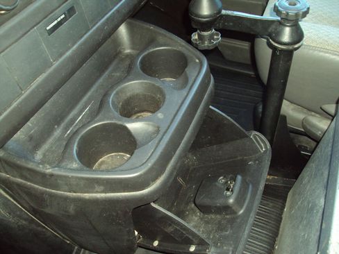 Used 2010 Chevrolet Express 1500 AWD image 21
