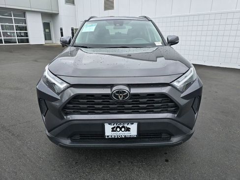 Used 2022 Toyota RAV4 XLE image 8