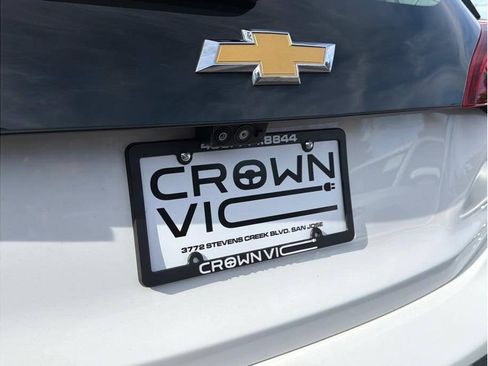 Used 2019 Chevrolet Bolt Premier w/ Infotainment Package FWD image 32