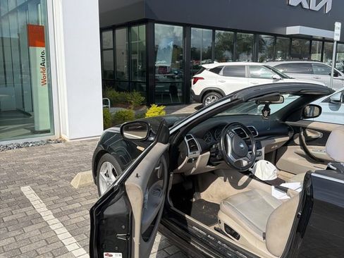 Used 2012 BMW 128i Convertible image 10