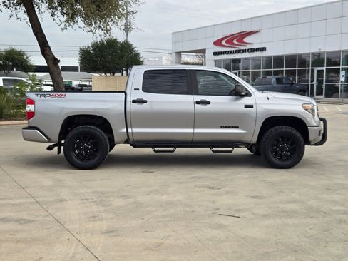Used 2018 Toyota Tundra SR5 image 2