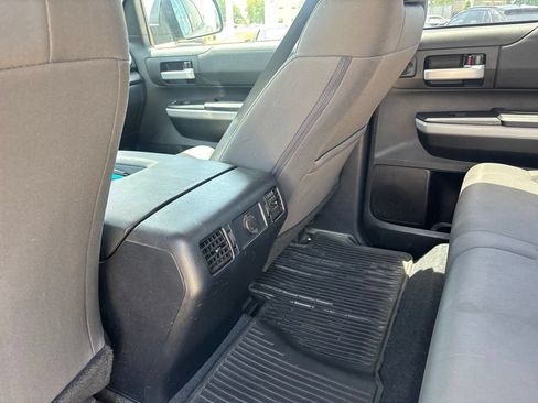 Used 2019 Toyota Tundra SR5 w/ SR5 Upgrade Package AWD/4WD image 11