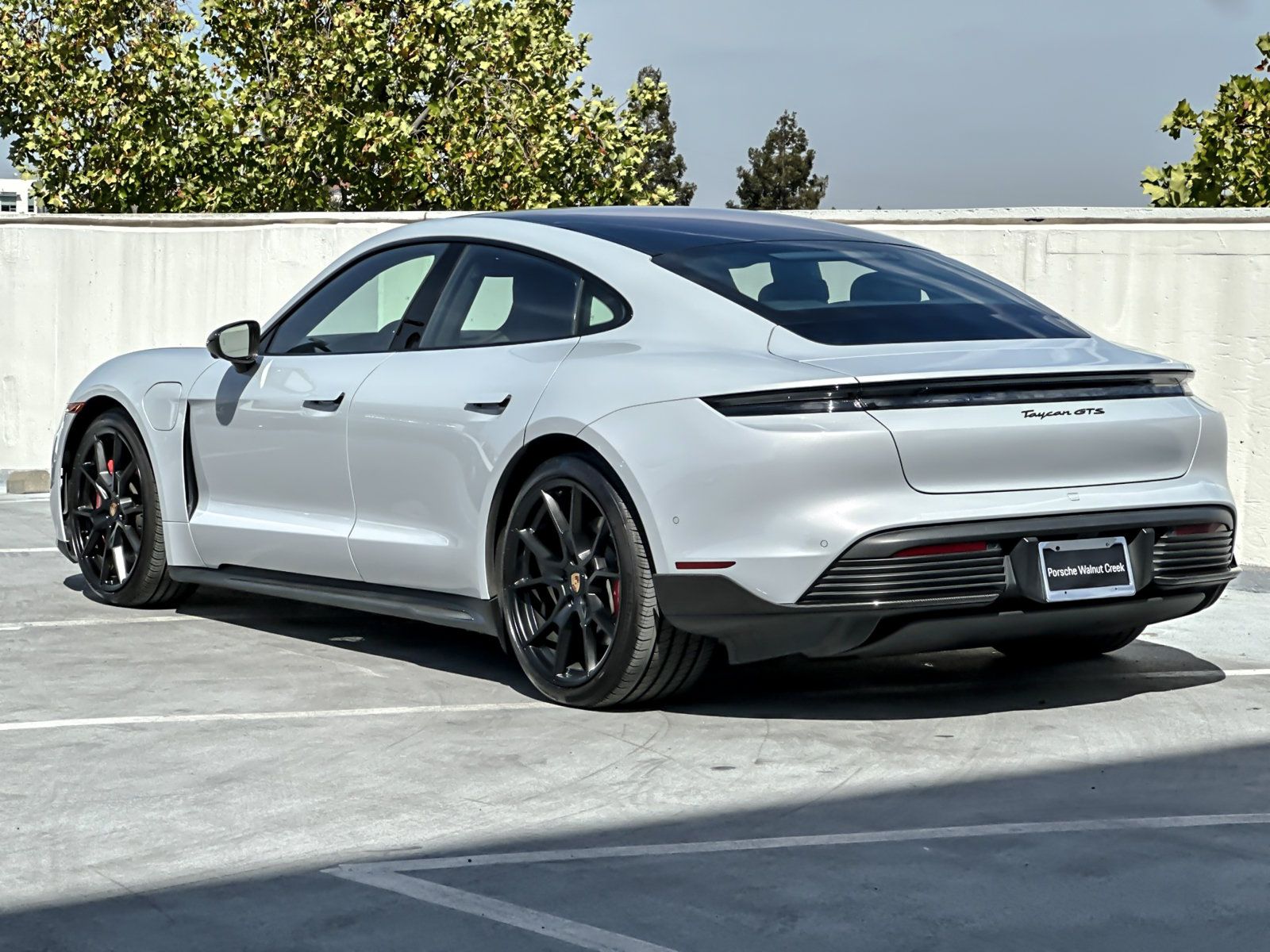 Certified 2023 Porsche Taycan GTS AWD/4WD image 4