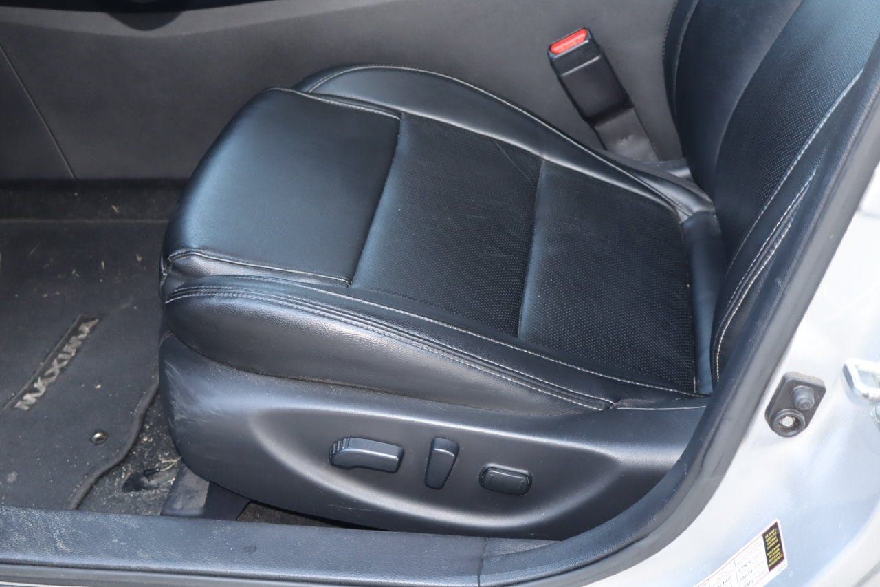 Used 2022 Nissan Maxima SV w/ Floor Mat Group FWD image 14