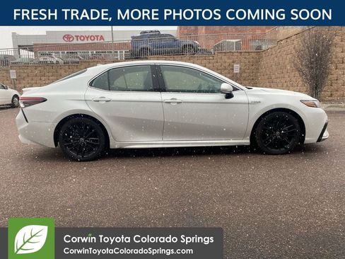 Used 2021 Toyota Camry XSE w/ Navigation Upgrade Package image 9