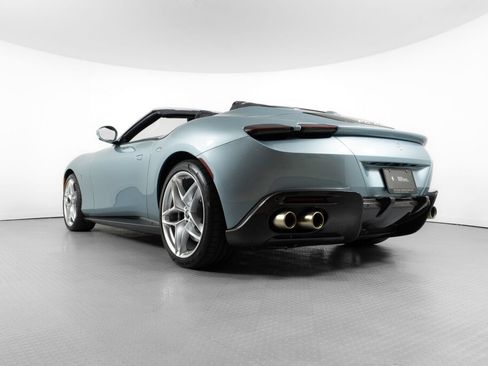 Certified 2024 Ferrari Roma Spider RWD image 17