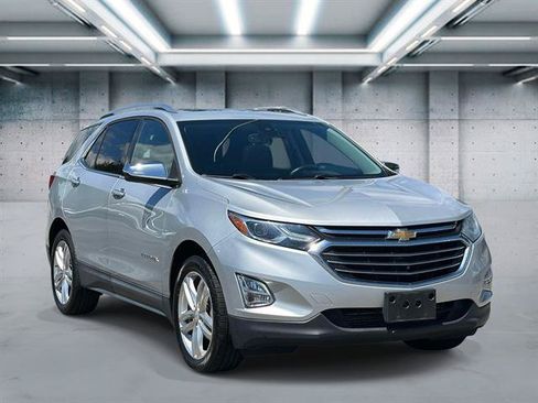 Used 2018 Chevrolet Equinox Premier AWD/4WD image 23