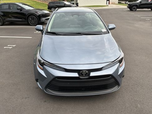 Used 2026 Toyota Corolla LE FWD image 3
