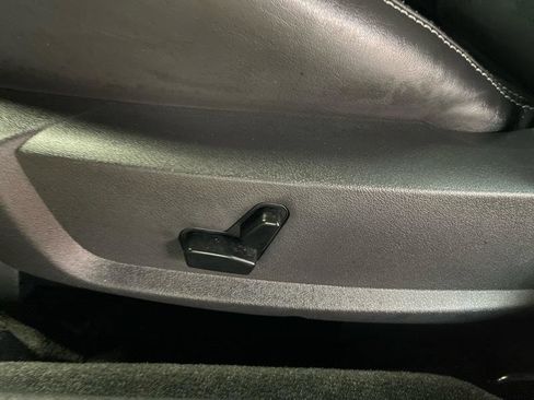 Used 2010 Dodge Challenger SRT8 w/ SRT Option Group II image 27