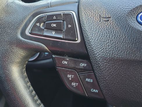 Used 2019 Ford Escape SEL image 20