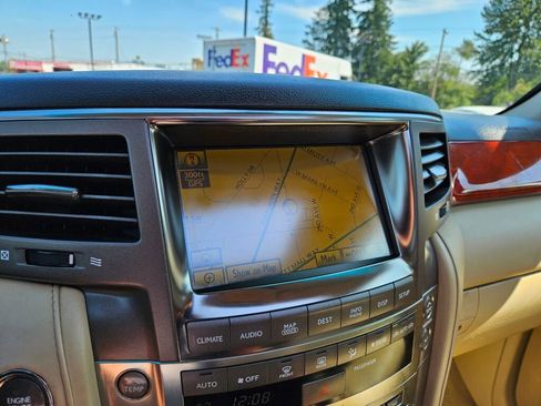 Used 2010 Lexus LX 570 4WD image 29
