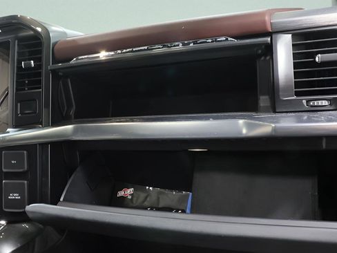 Used 2021 Ford F150 Lariat w/ Equipment Group 502A High image 31