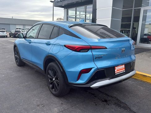 Used 2025 Buick Envista Sport Touring w/ Convenience I Package image 2