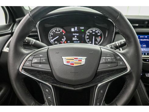 Used 2023 Cadillac XT5 Premium Luxury image 12