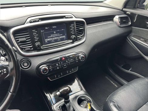 Used 2017 Kia Sorento EX AWD/4WD image 30
