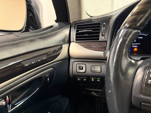 Used 2014 Lexus LS 600h L image 76