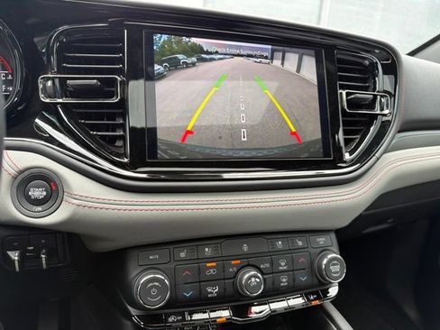 Used 2023 Dodge Durango GT RWD image 32
