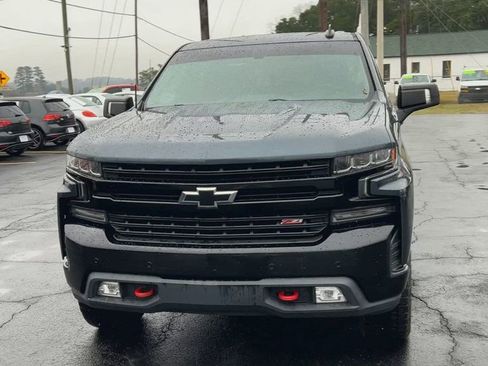 Used 2020 Chevrolet Silverado 1500 LT Trail Boss image 3