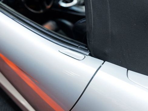 Used 2004 Dodge Viper SRT-10 image 17