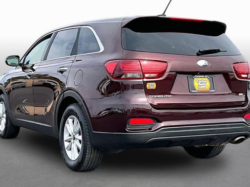 Used 2019 Kia Sorento FWD image 8
