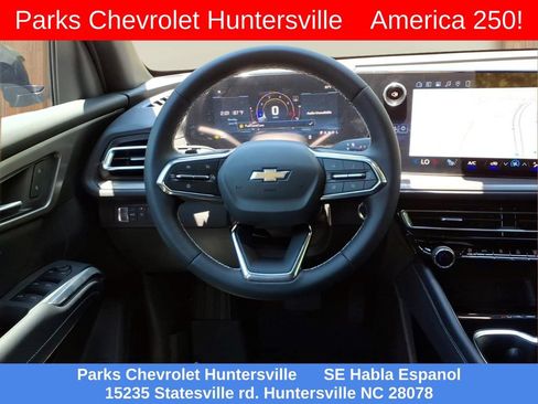 New 2026 Chevrolet Traverse LT w/ Driver Confidence Package FWD image 22