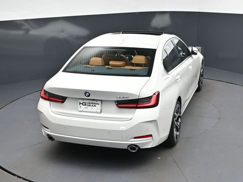 Certified 2025 BMW 330i Sedan RWD image 34