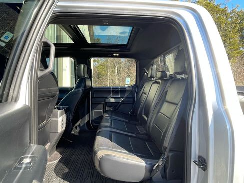 Used 2018 Ford F150 Raptor w/ Equipment Group 802A Luxury image 9