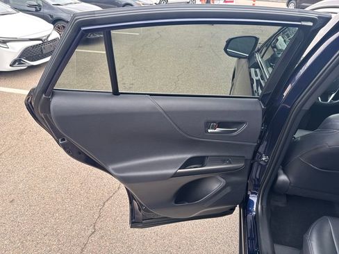 Used 2024 Toyota Venza XLE image 38