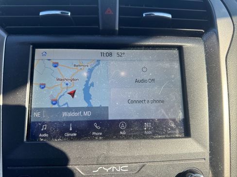 Used 2019 Ford Fusion SE image 9