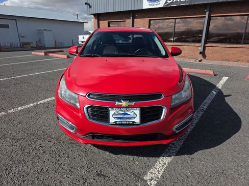 Used 2015 Chevrolet Cruze LT FWD image 2