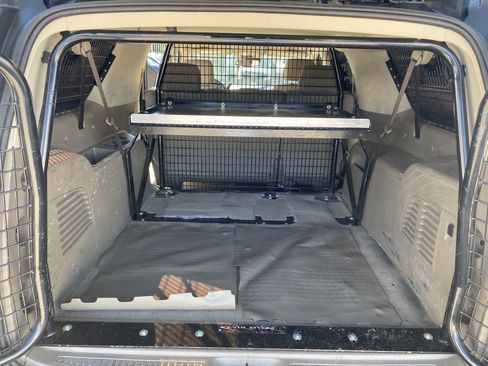 Used 2023 Chevrolet Suburban Premier image 23