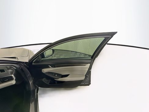 Used 2020 Honda Accord EX-L image 31
