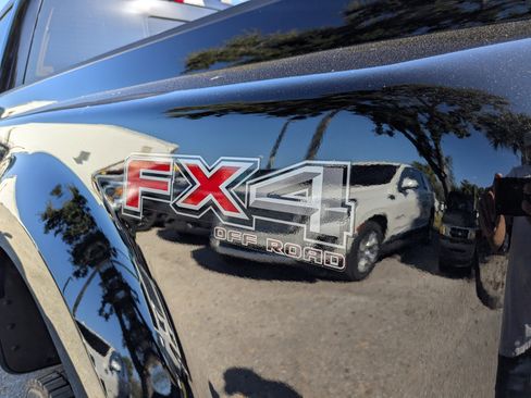 Used 2025 Ford F450 Platinum w/ FX4 Off-Road Package image 12