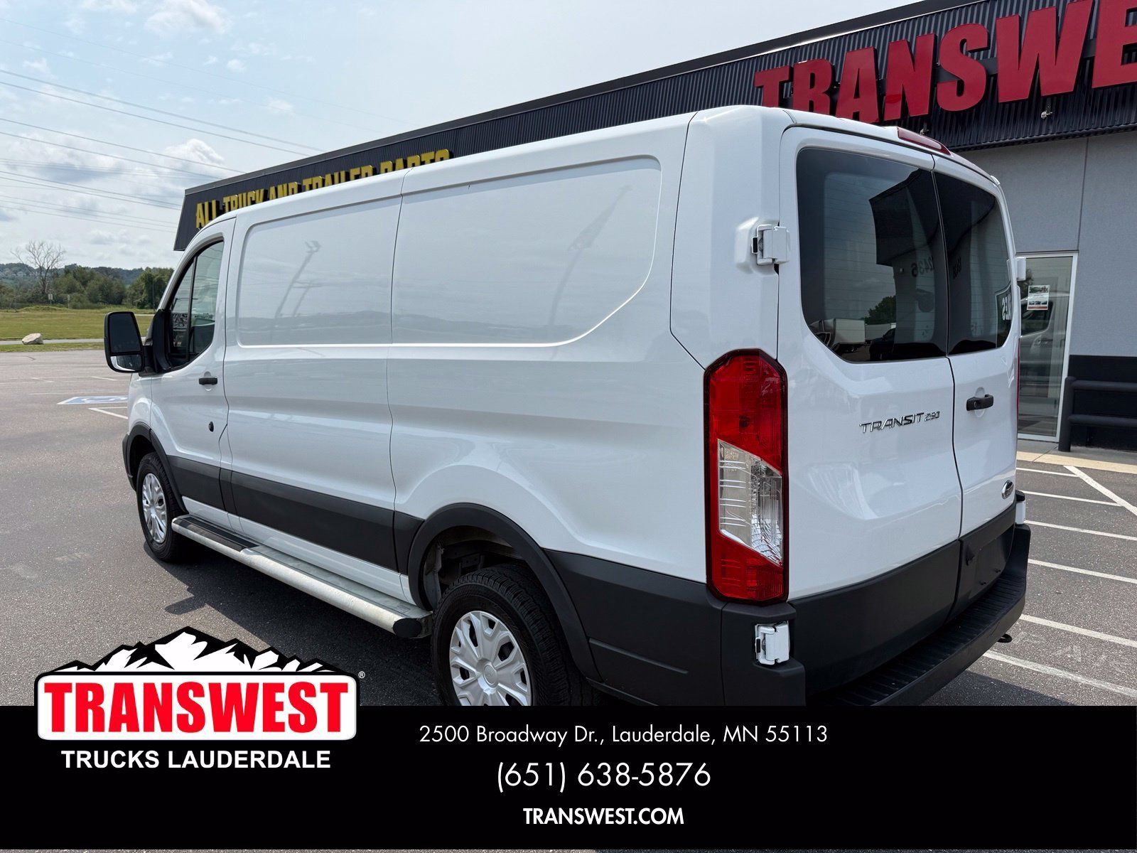Used 2025 Ford Transit 250 Low Roof w/ Exterior Upgrade Package RWD image 3