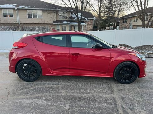 Used 2013 Hyundai Veloster RE:MIX Edition image 3
