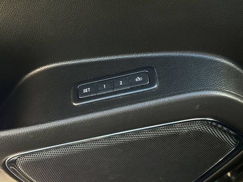 Used 2018 Chevrolet Tahoe Premier AWD/4WD image 27