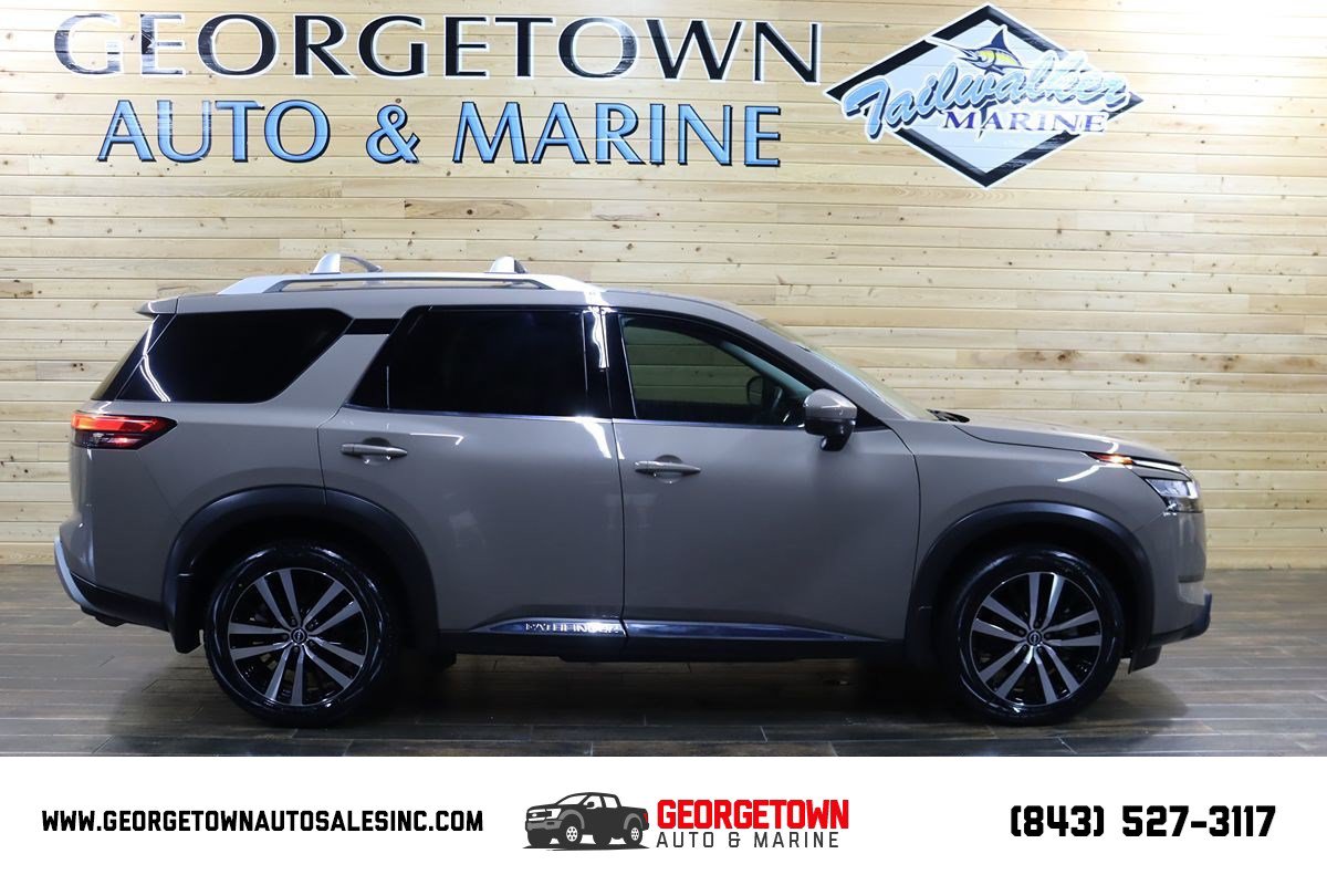 Used 2024 Nissan Pathfinder Platinum w/ Cargo Package AWD/4WD image 1