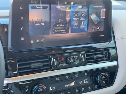 New 2026 Nissan Pathfinder SL AWD/4WD image 22