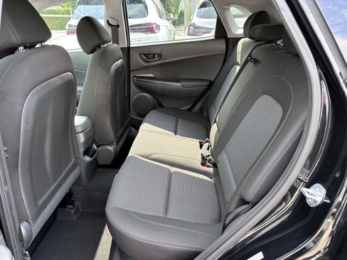 Used 2023 Hyundai Kona SEL AWD/4WD image 12