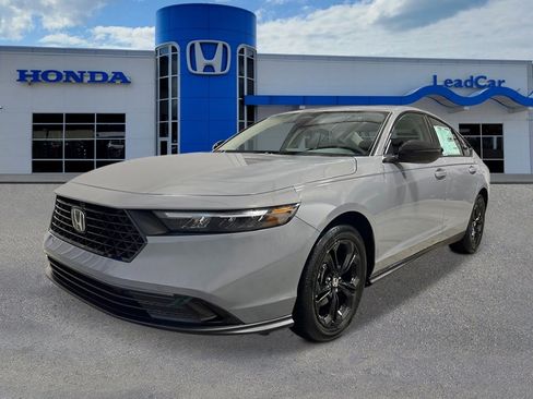 New 2025 Honda Accord SE image 1
