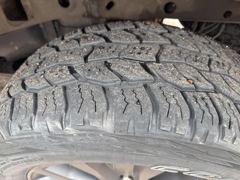 Used 2020 Ford F150 Lariat w/ Equipment Group 502A Luxury image 39