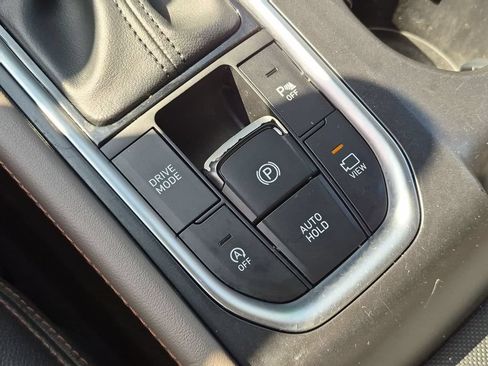 Used 2019 Hyundai Santa Fe FWD image 18