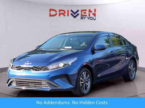 Used 2022 Kia Forte LXS image 1