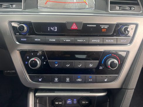 Used 2017 Hyundai Sonata Sport w/ Value Edition Package 02 FWD image 22