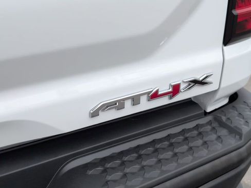 New 2026 GMC Canyon AT4X w/ AT4X AEV Edition AWD/4WD image 33