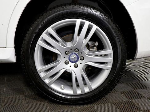 Used 2014 Mercedes-Benz GLK 250 BlueTEC 4MATIC image 48