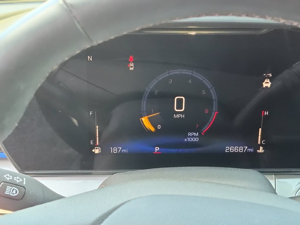 Certified 2024 Chevrolet Trax LT w/ Driver Confidence Package FWD image 18