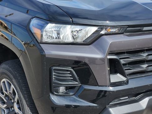 Used 2023 Chevrolet Colorado LT w/ LT Convenience Package II image 9