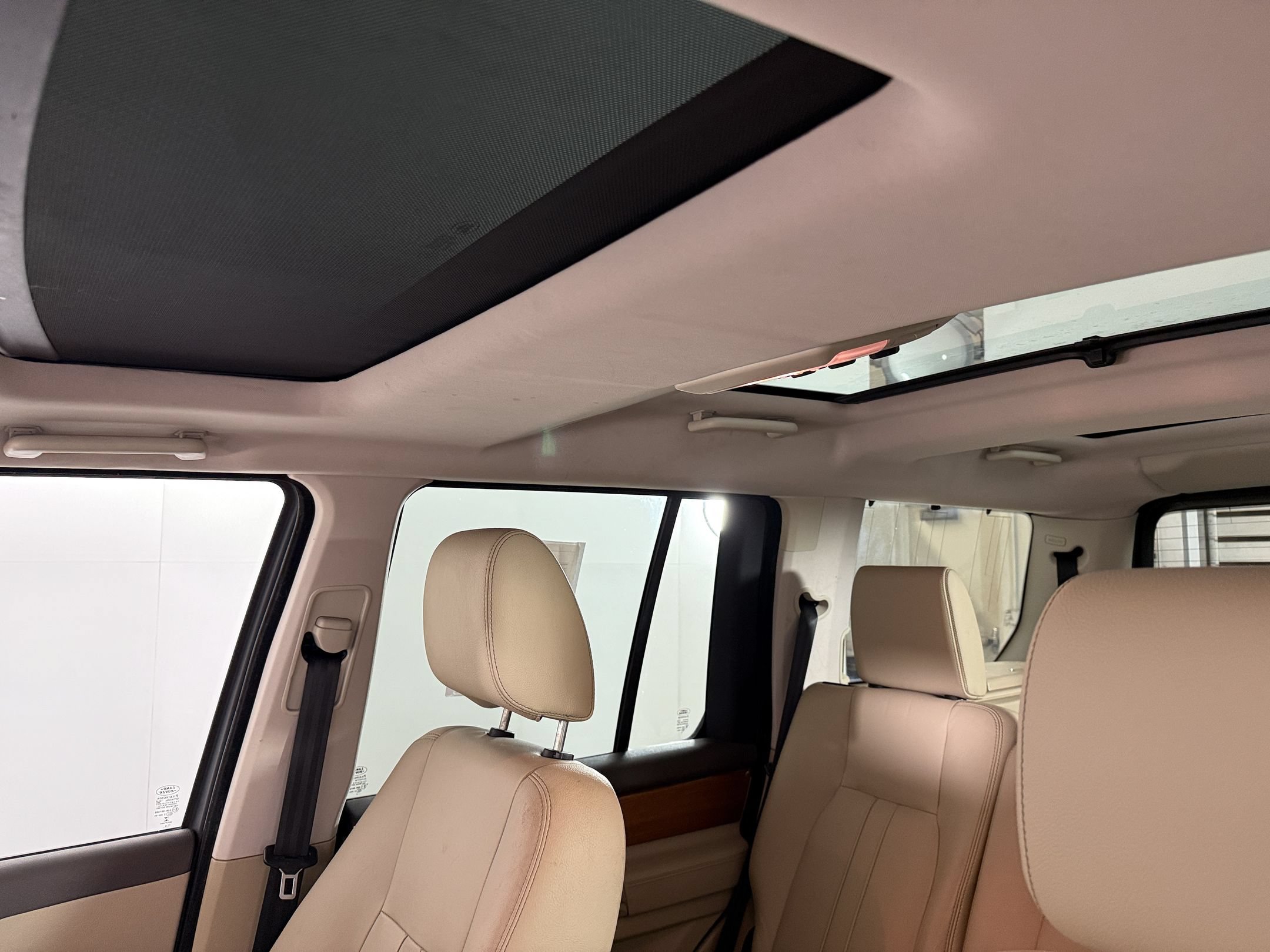 Used 2015 Land Rover LR4 HSE AWD/4WD image 21