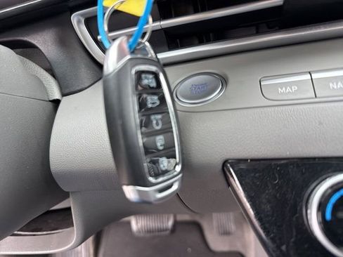 Certified 2023 Hyundai Elantra SEL w/ Convenience Package image 37